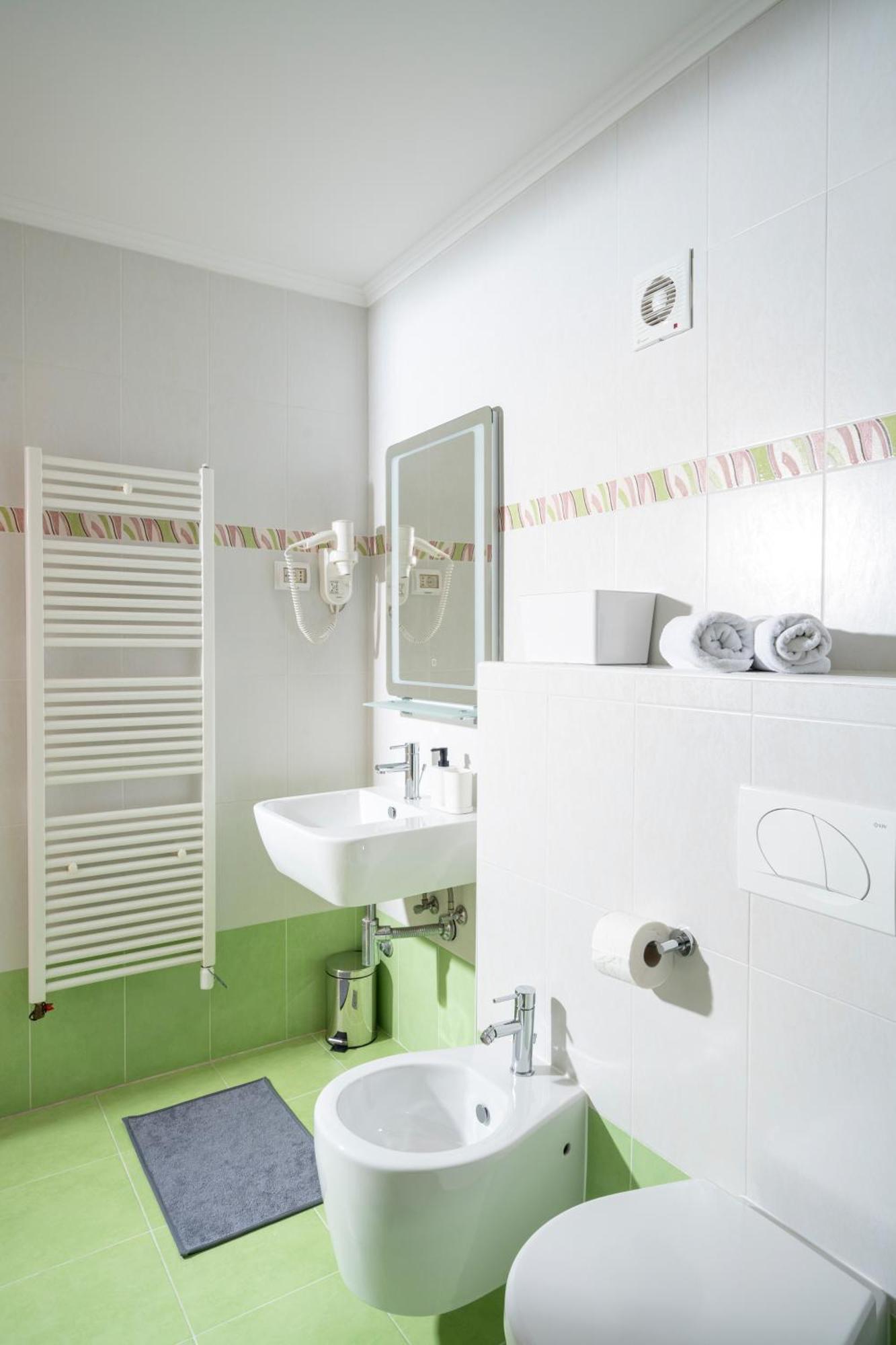Humagum Sea View Apartment - Garden Palace Umag Exterior foto