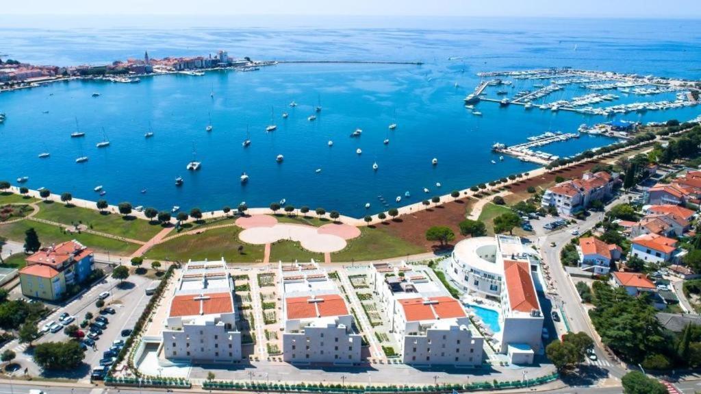 Humagum Sea View Apartment - Garden Palace Umag Exterior foto